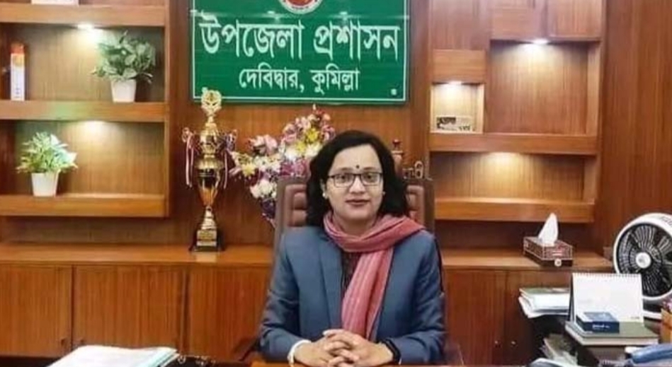 অবশেষে দেবীদ্বার ছাড়লেন ইউএনও ডেজী