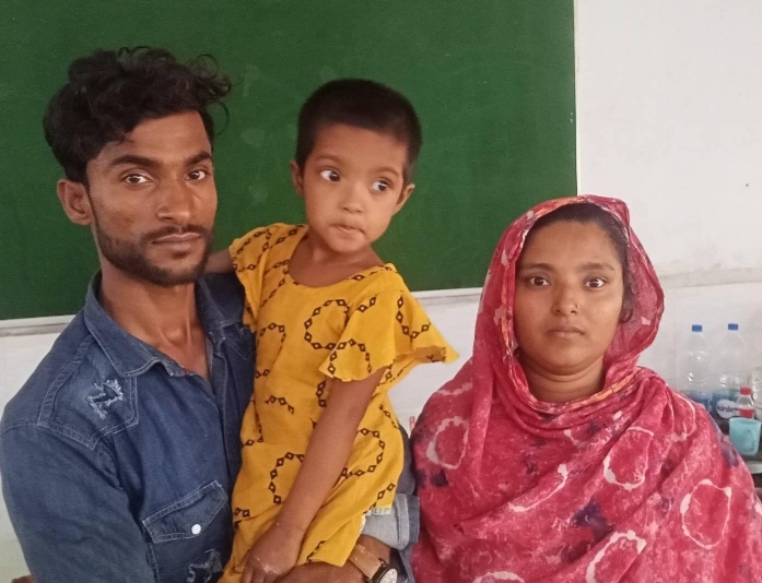 কুমিল্লায় র‍্যাব সদস্যের আন্তরিকতায় প্রাণ বাঁচলো শিশুর