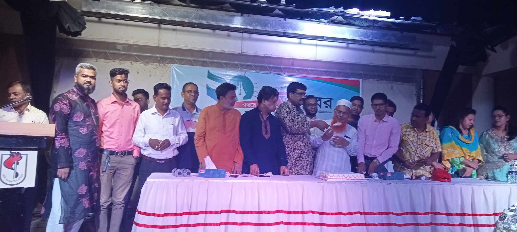 কুমিল্লায় দৈনিক মুক্ত খবরের ২০ তম প্রতিষ্ঠাবার্ষিকী অনুষ্ঠিত