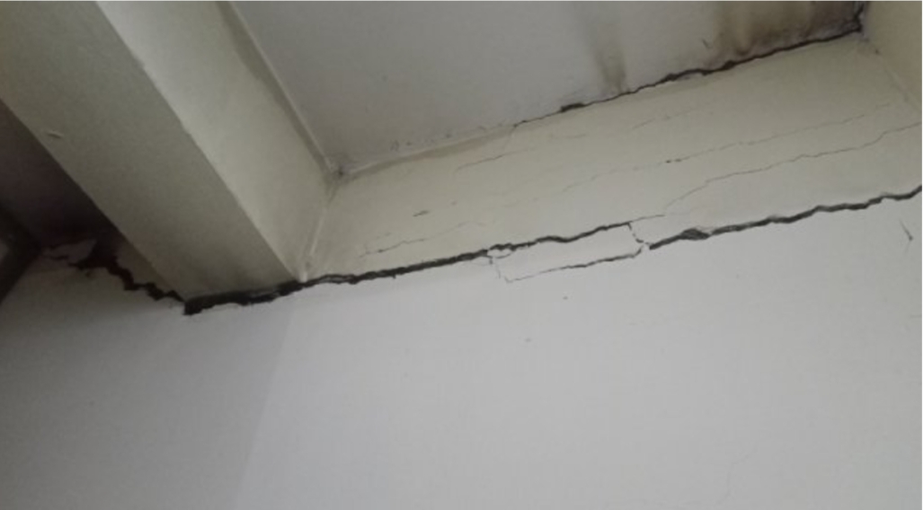 কুমিল্লা জেলা ও দায়রা জজ আদালত ভবনে ফাটল