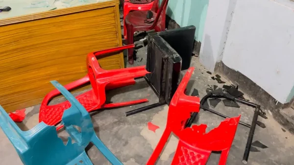 বুড়িচংয়ে ছাত্রদল কার্যালয়ে ছাত্রলীগের হামলা, ভাংচুর : দোষীদের দ্রুত গ্রেপ্তারের দাবি