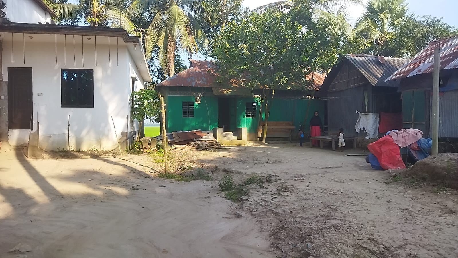 চৌদ্দগ্রামে প্রতারণার মাধ্যমে প্রতিবন্ধী নারীর জমি দখল ও মামলা দিয়ে হয়রানির অভিযোগ