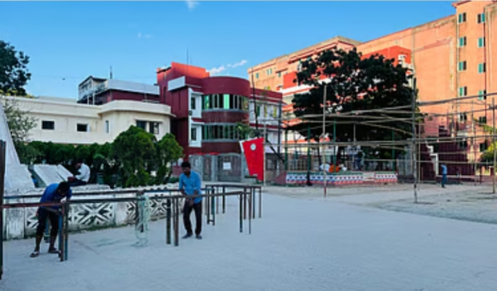 টাউন হল মাঠে বিএনপির দুই পক্ষের মুখোমুখি কর্মসূচি প্রশাসনের নিষেধাজ্ঞা উপেক্ষায় উত্তেজনা