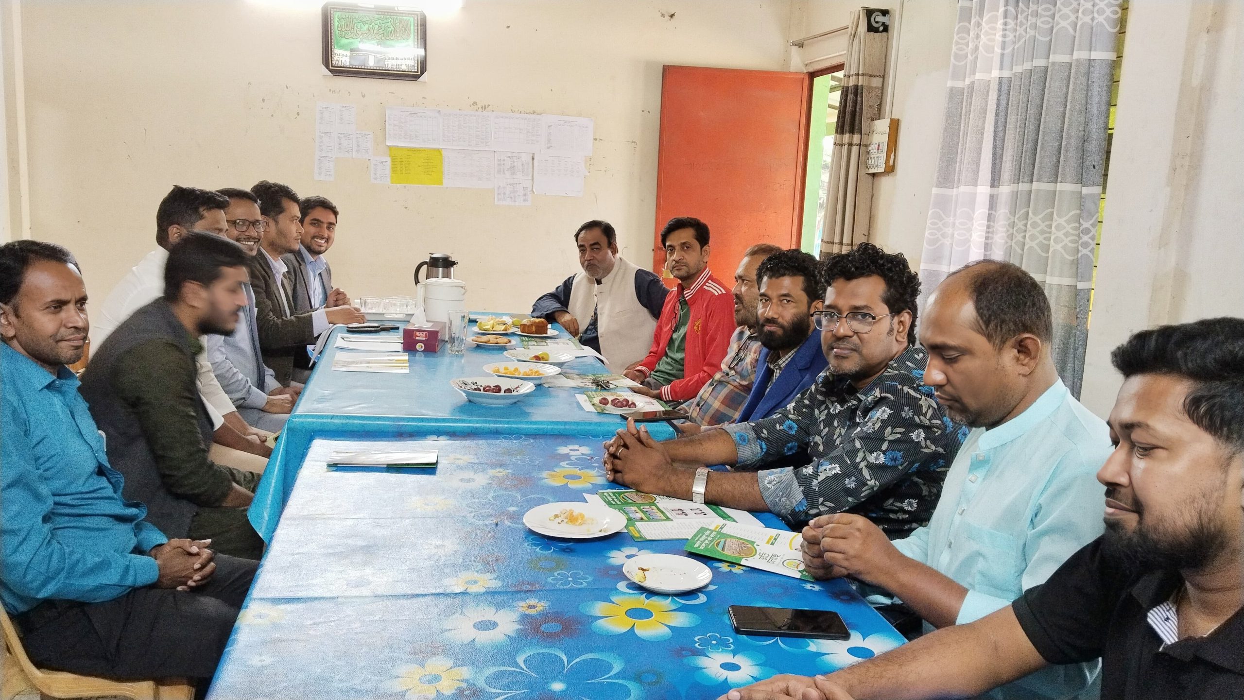 হোমনায় শিক্ষার মানোন্নয়নে সাংবাদিকদের সঙ্গে মতবিনিময়