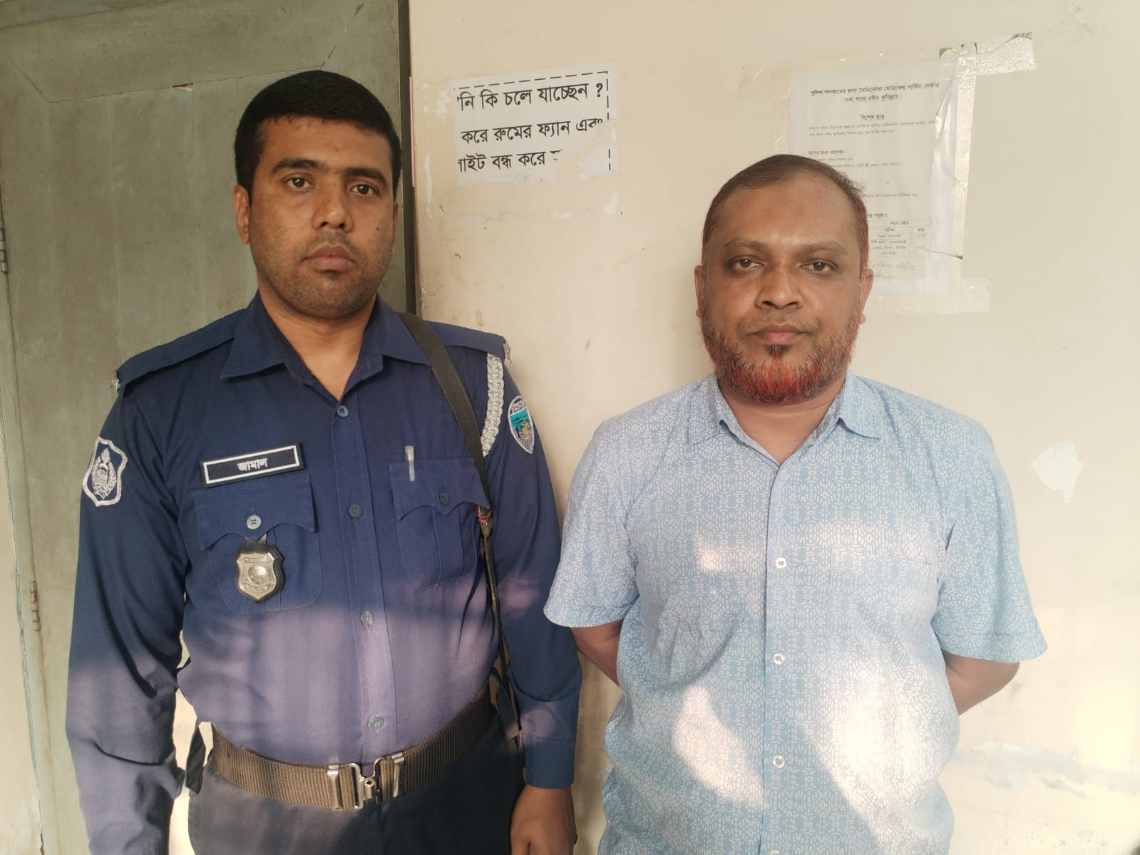 কুমিল্লায় ইপিজেড ফাঁড়ির অভিযানে সাজাপ্রাপ্ত আসামি গ্রেপ্তার