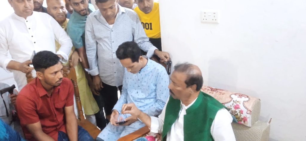 লাকসাম মনোহরগঞ্জে অপরাধীদের শেকড়সহ তুলে ফেলার ঘোষণা এমপি আবুল কালামের