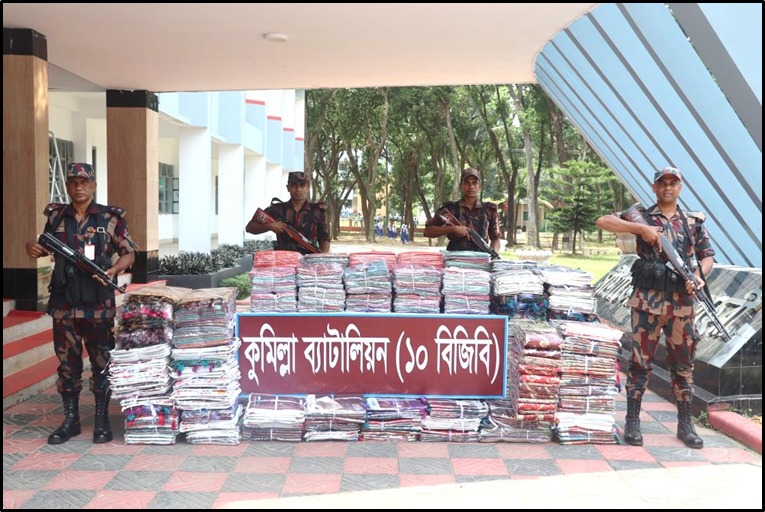 ‎কুমিল্লা সীমান্তে বিজিবির অভিযানে ৭২ লাখ টাকার ভারতীয় শাড়ি জব্দ