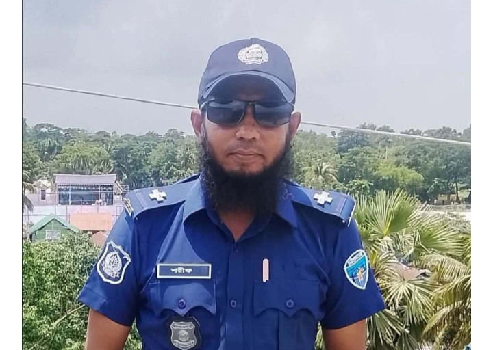 কুমিল্লায় পুলিশের ওপর হামলা, আটক যুবককে ছিনিয়ে নেওয়ার অভিযোগ