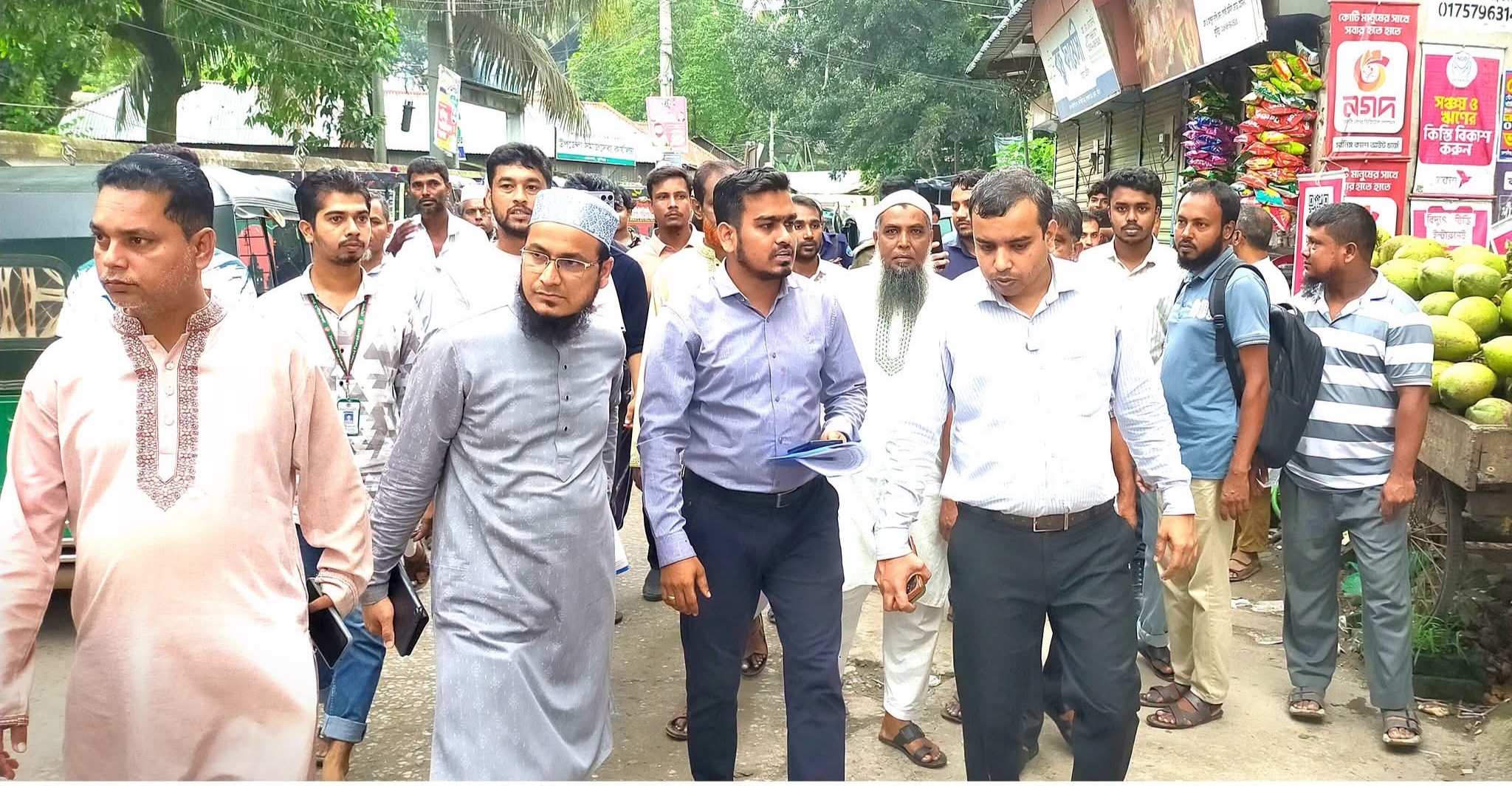 হোমনায় সড়ক দখলমুক্ত করতে উচ্ছেদ অভিযান, স্বস্তি ফিরছে জনমনে