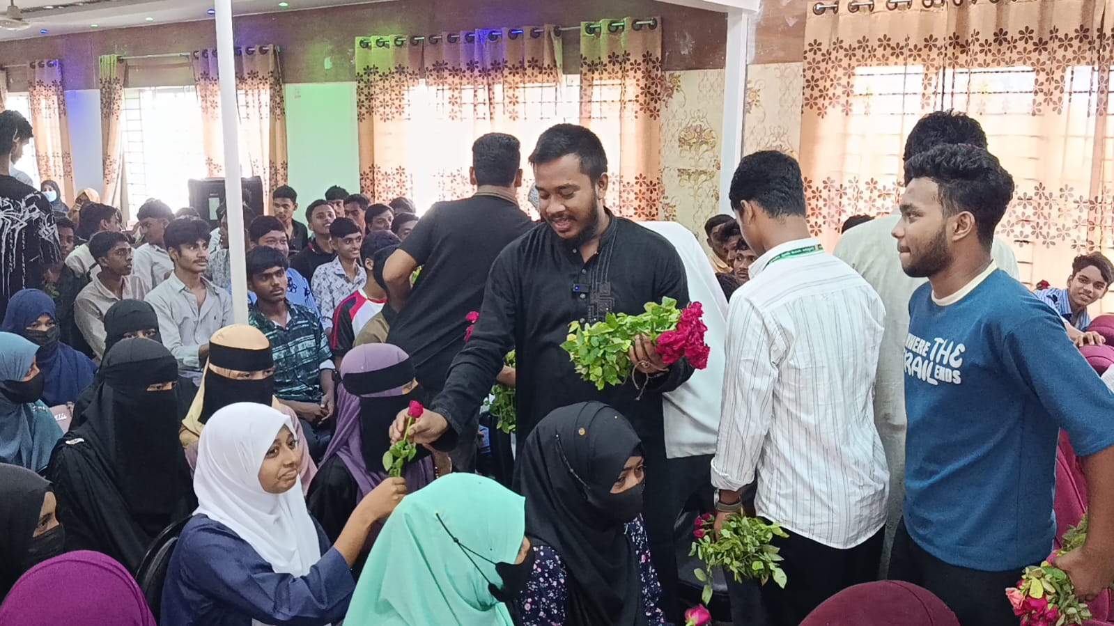 দেবিদ্বার সুজাত আলী সরকারি কলেজে ছাত্রদলের উদ্যোগে নবীনবরণ