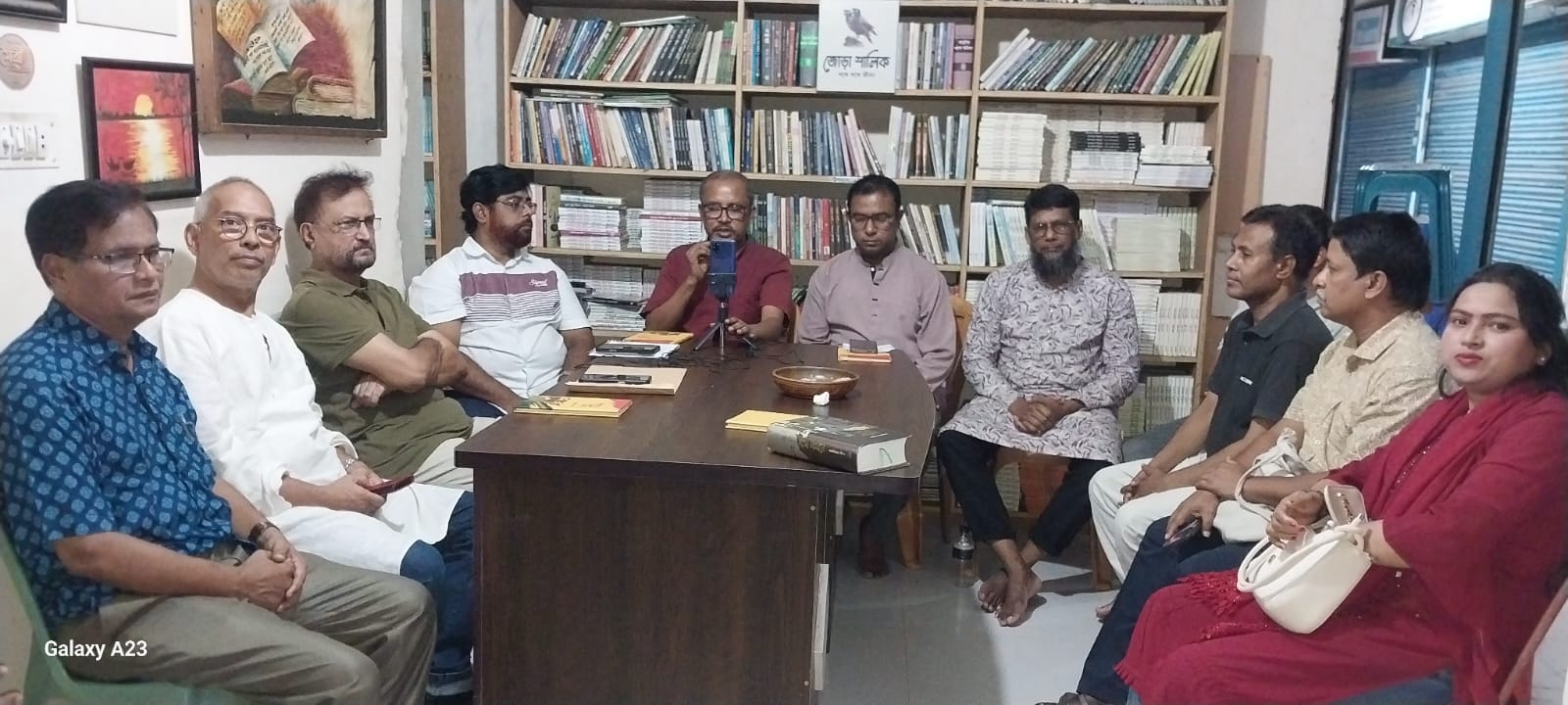 ভ্রমণের গল্পে মুখর জোড়া শালিক সাহিত্য আড্ডার ১১১তম পর্ব